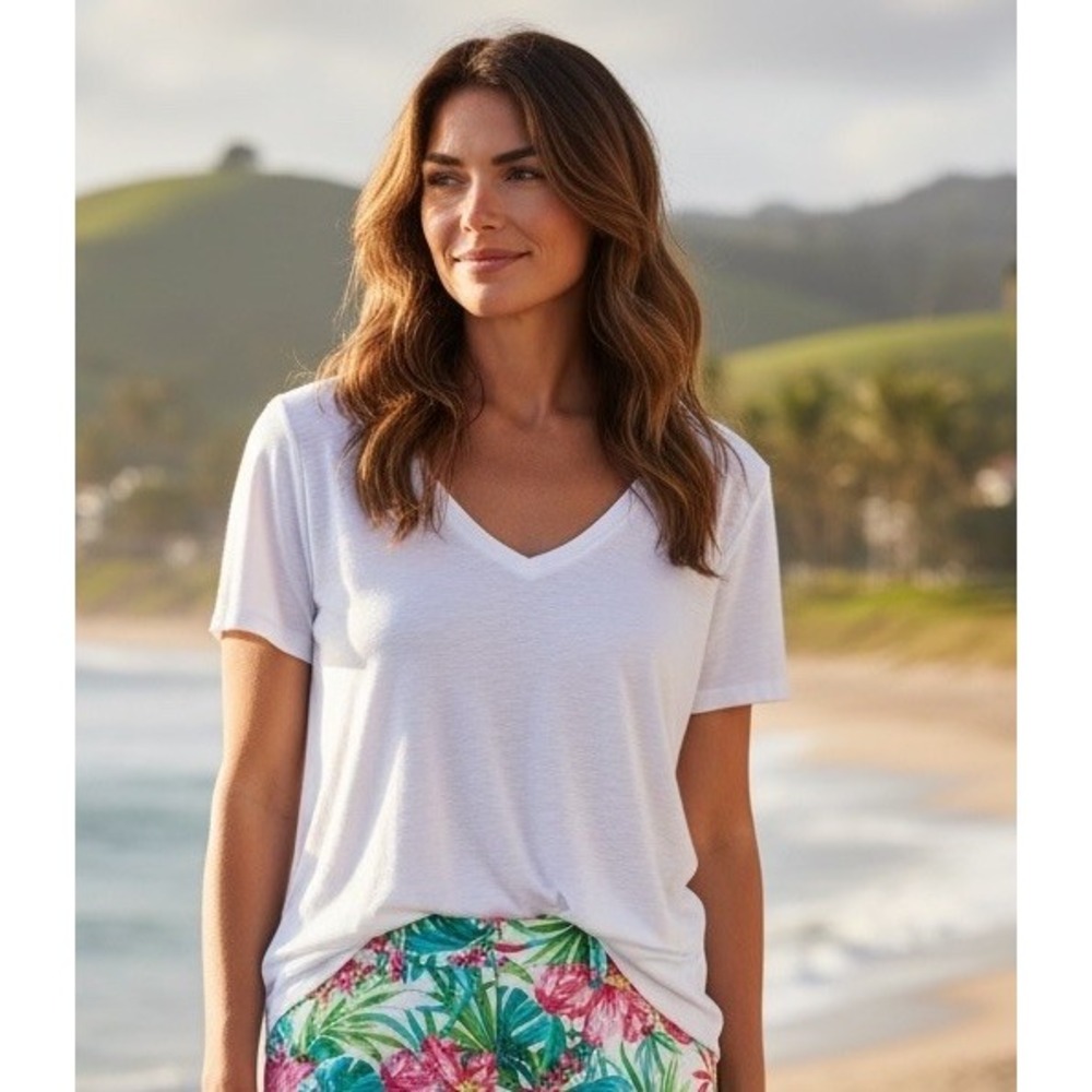 NEW Lilly Pulitzer Etta V Neck Top RESORT White T Shirt Size XXL XX Large 2XL